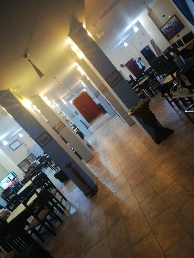 Hotel Albania Golem Eksteriør bilde